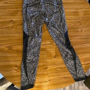 Lululemon Size 8 Active Wear